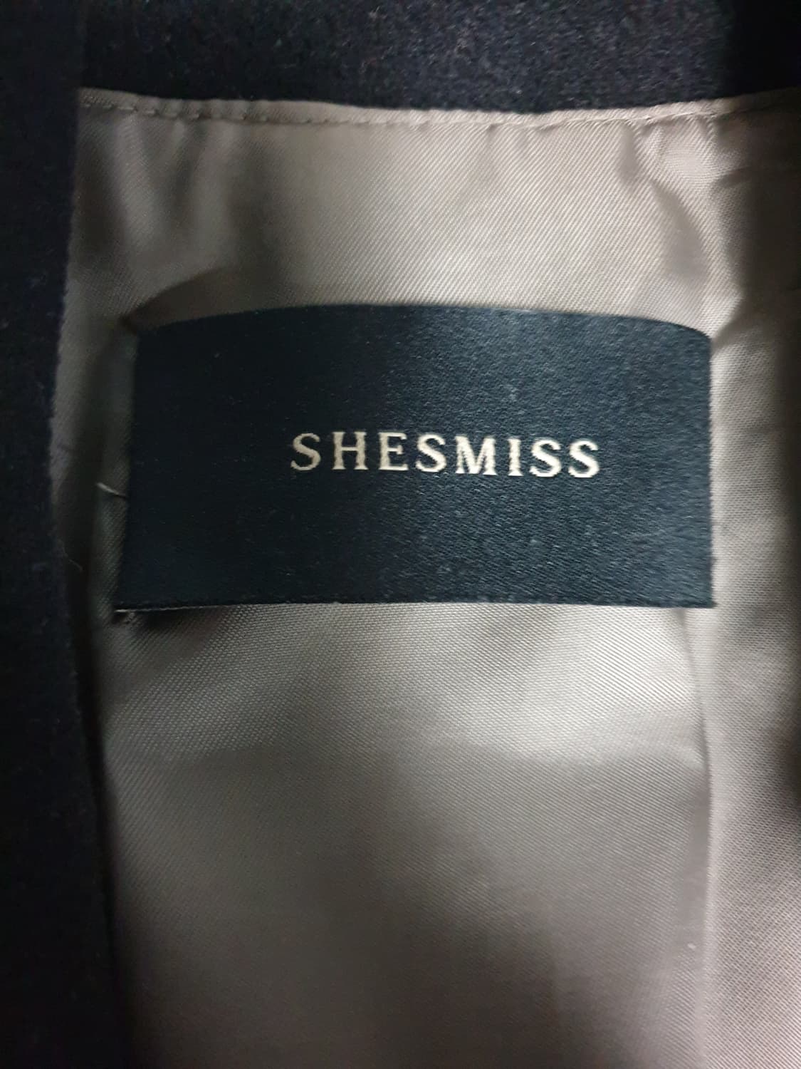 쉬즈미스 버튼리스 울 혼방 하프코트 블랙 (55) 상품이미지3