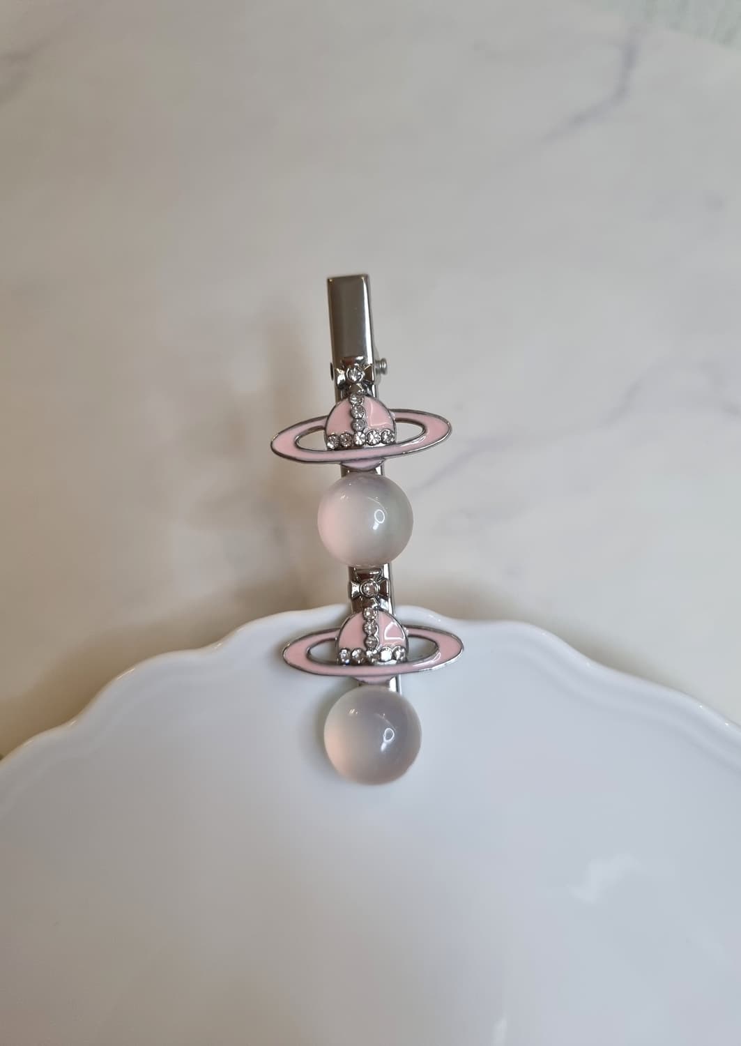 비비안웨스트우드 업사이클링 헤어 클립 핑크 상품이미지2