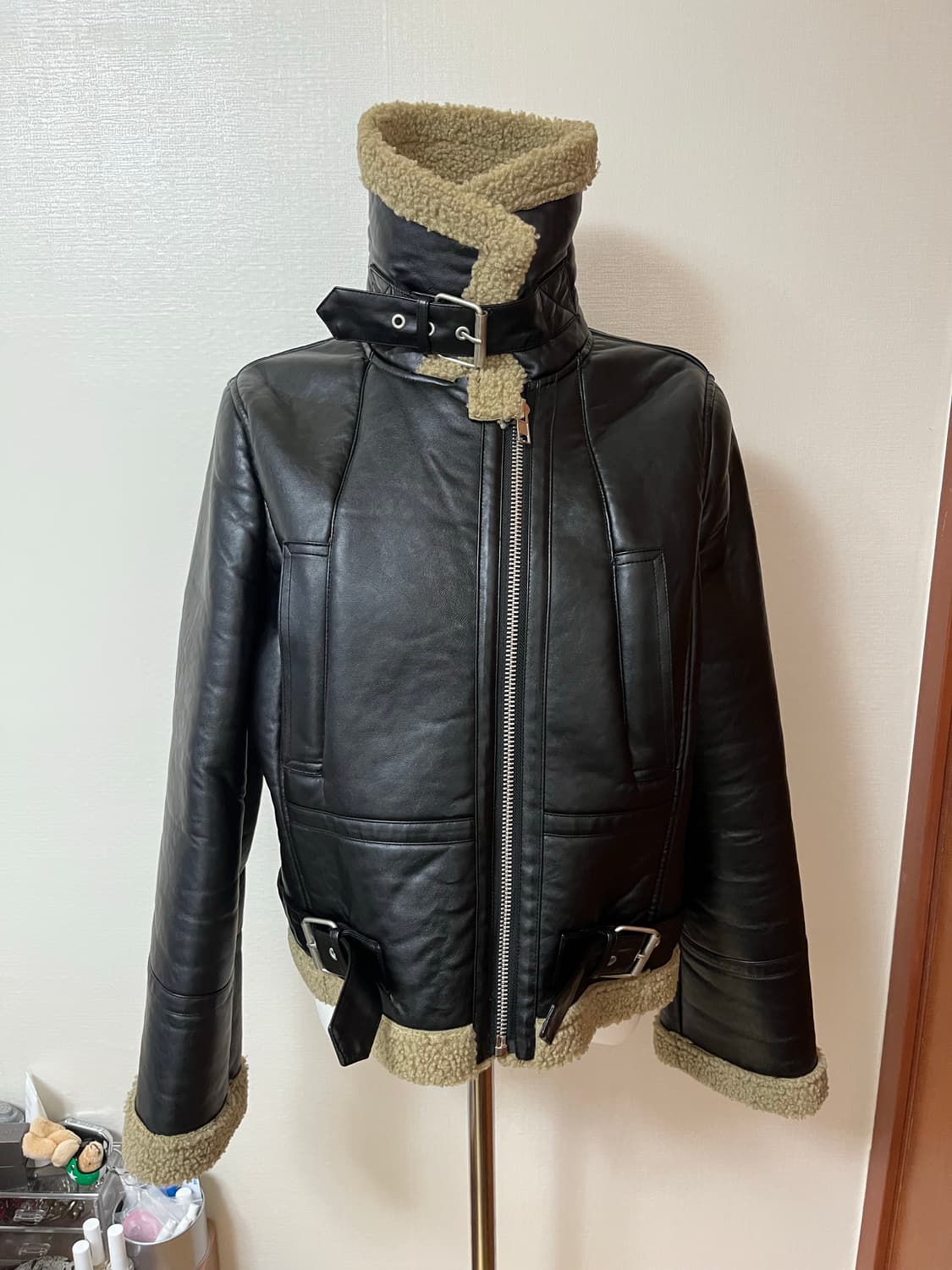 에즈온 셀렉샵 당시 무스탕 상품이미지3