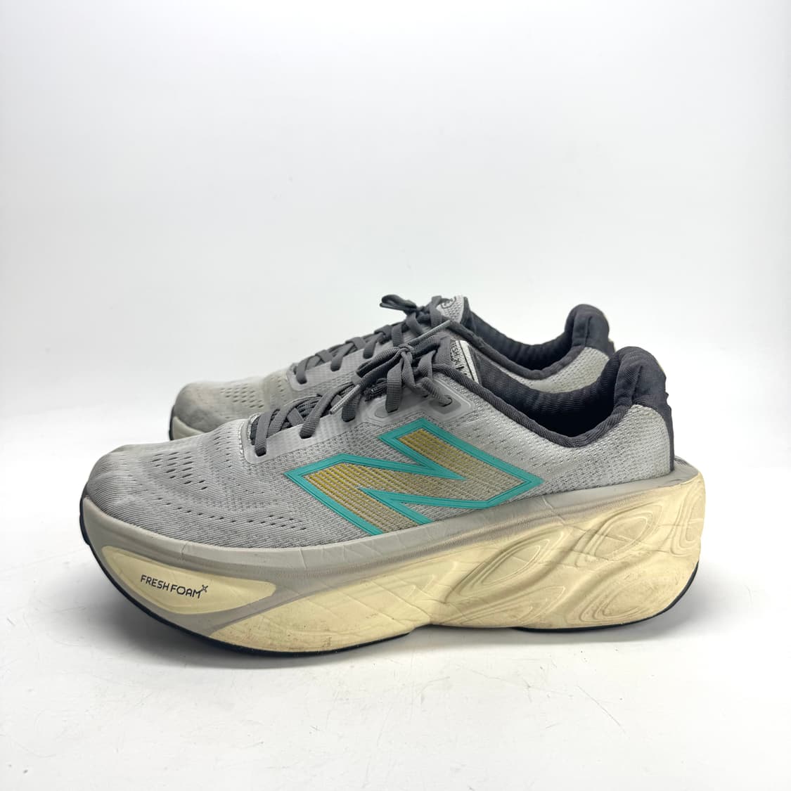 275) 뉴발란스 프레쉬폼 X 모어 V5 런닝화 스니커즈 상품이미지1