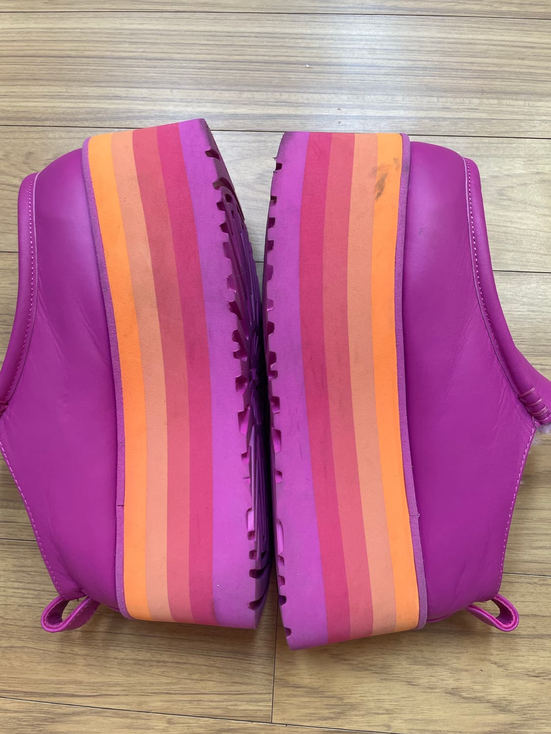 UGG Urseen 플랫폼 뮬 핑크 240 상품이미지3