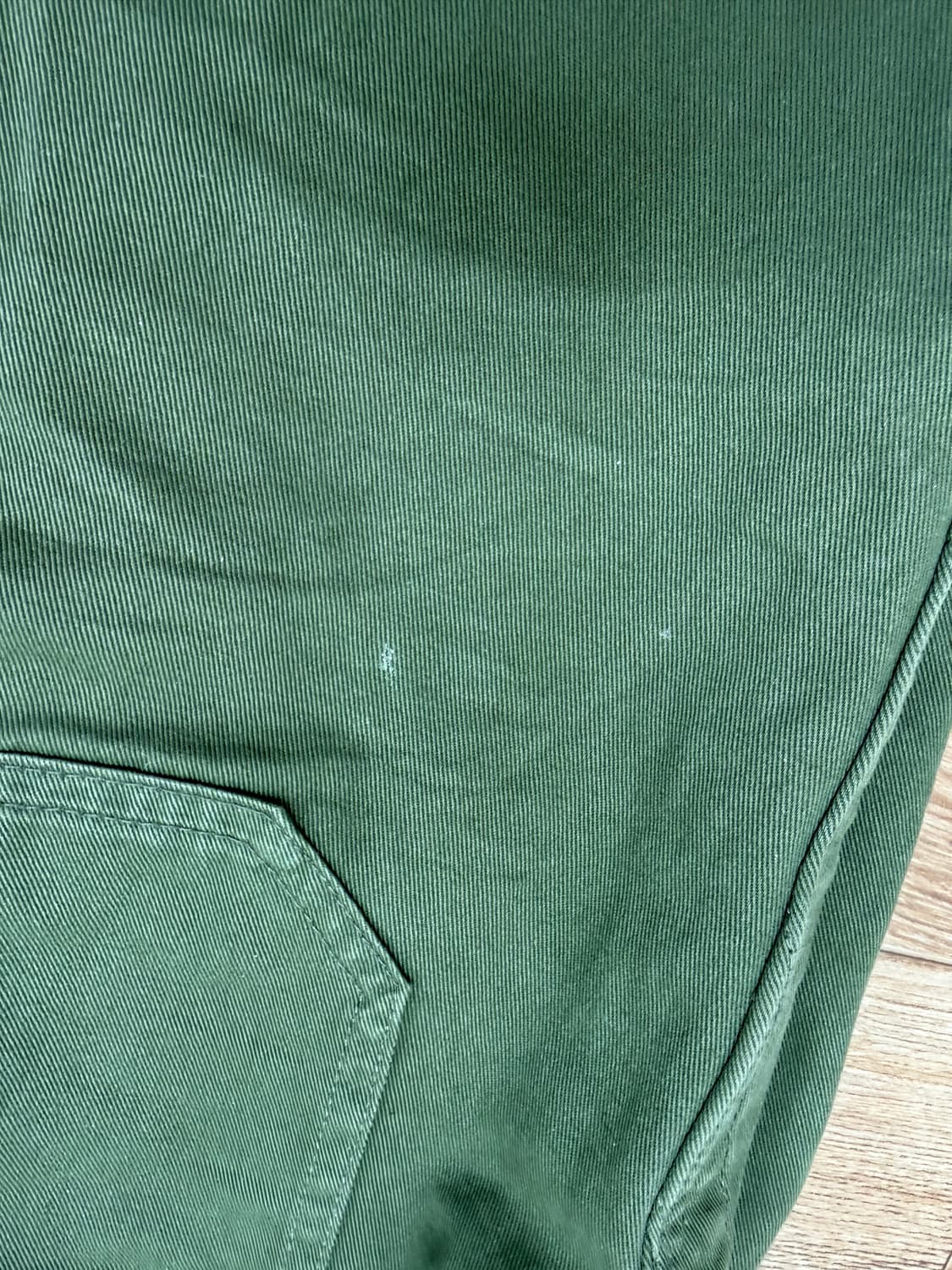 그라미치 루즈테이퍼드 릿지팬츠 올리브 M사이즈 판매합니다 상품이미지8