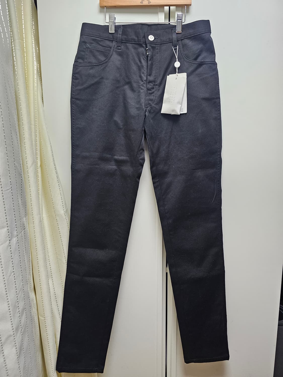 새상품 25 FW 메종마르지엘라 남성 블랙 진 팬츠 상품이미지1