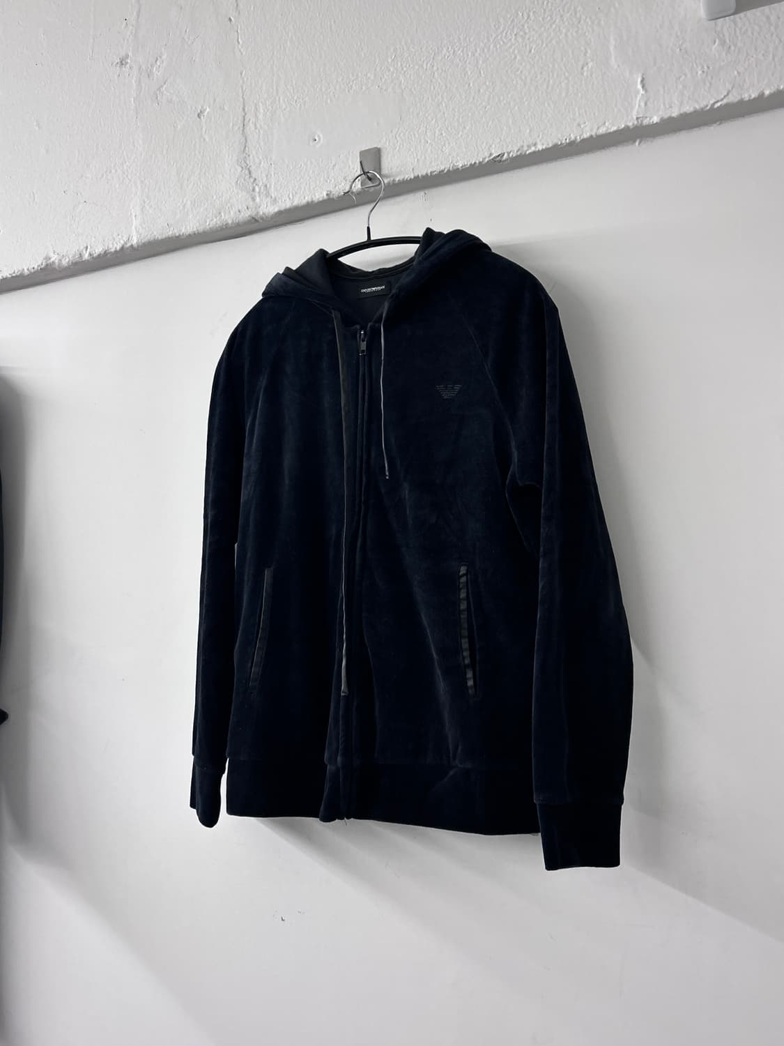 Armani Exchange Velvet Hood Zip-up 상품이미지3