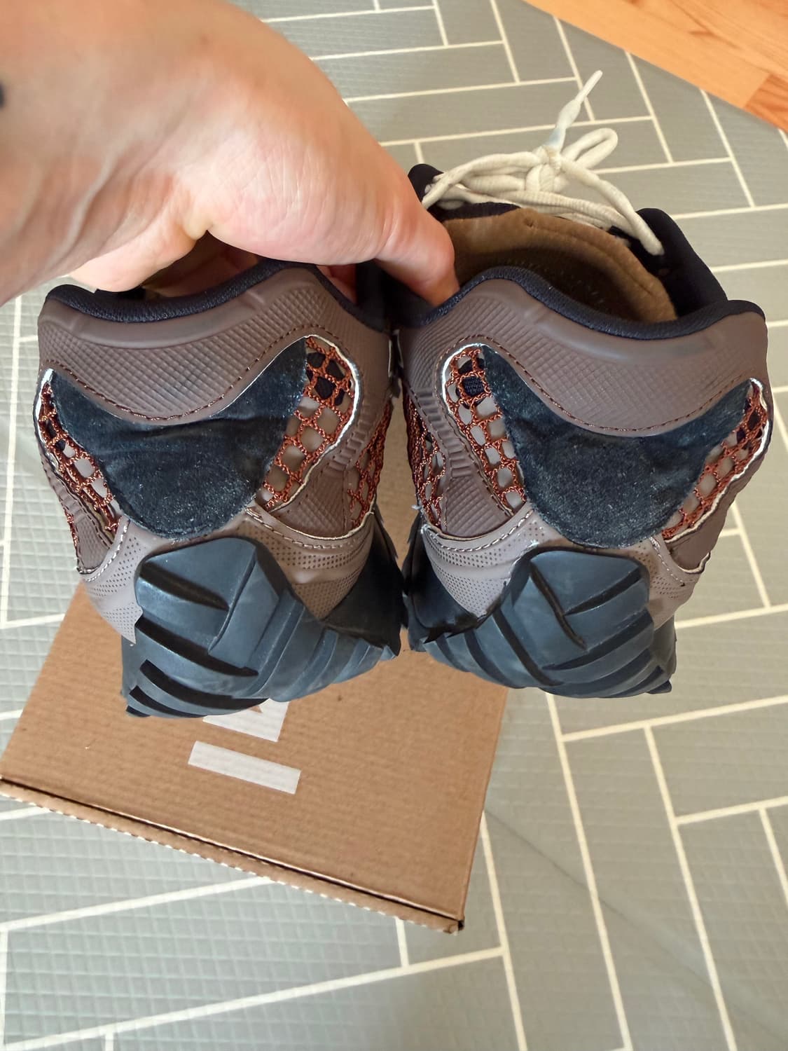 보테가베네타 오르빗 스니커즈 41사이즈 상품이미지6