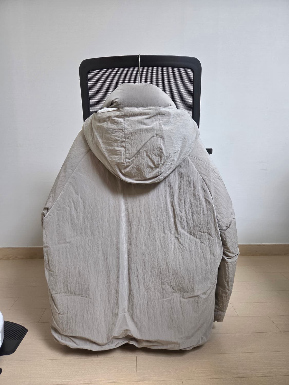 [정품] 타임옴므 24ss 남성 크링클 헝가리구스 패딩 105 size 상품이미지6