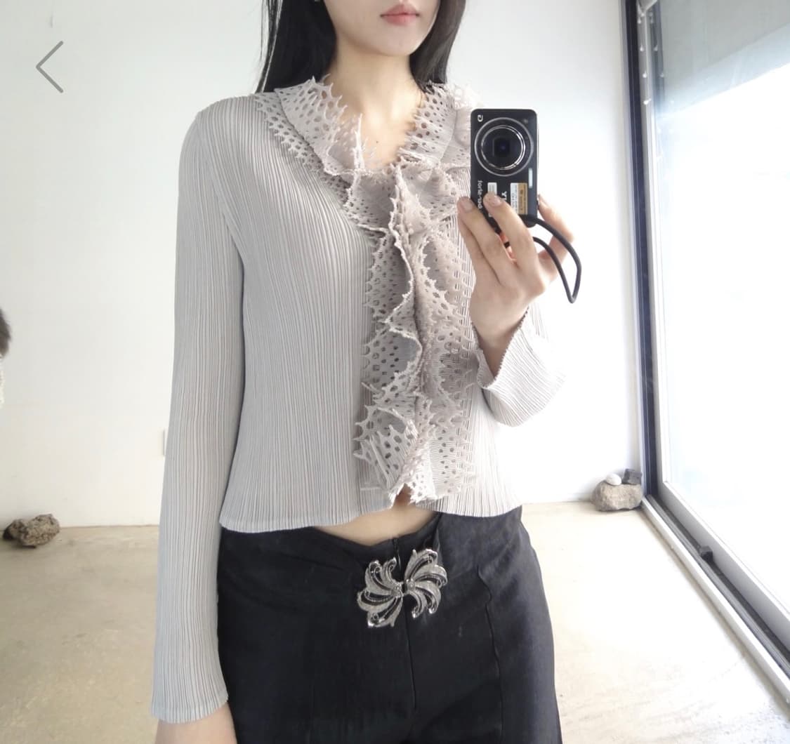 플리츠 러플 블라우스 상품이미지2