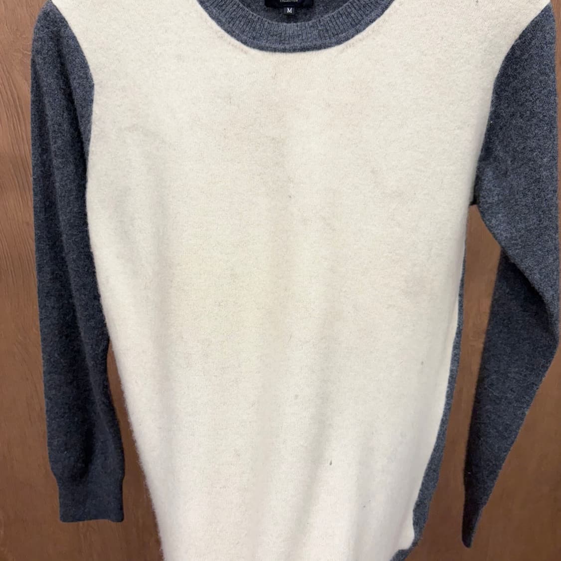 폴스미스 라운드넥 램스울 긴팔 니트 컬러블록 배색 디테일 아이보리 차콜 상품이미지8