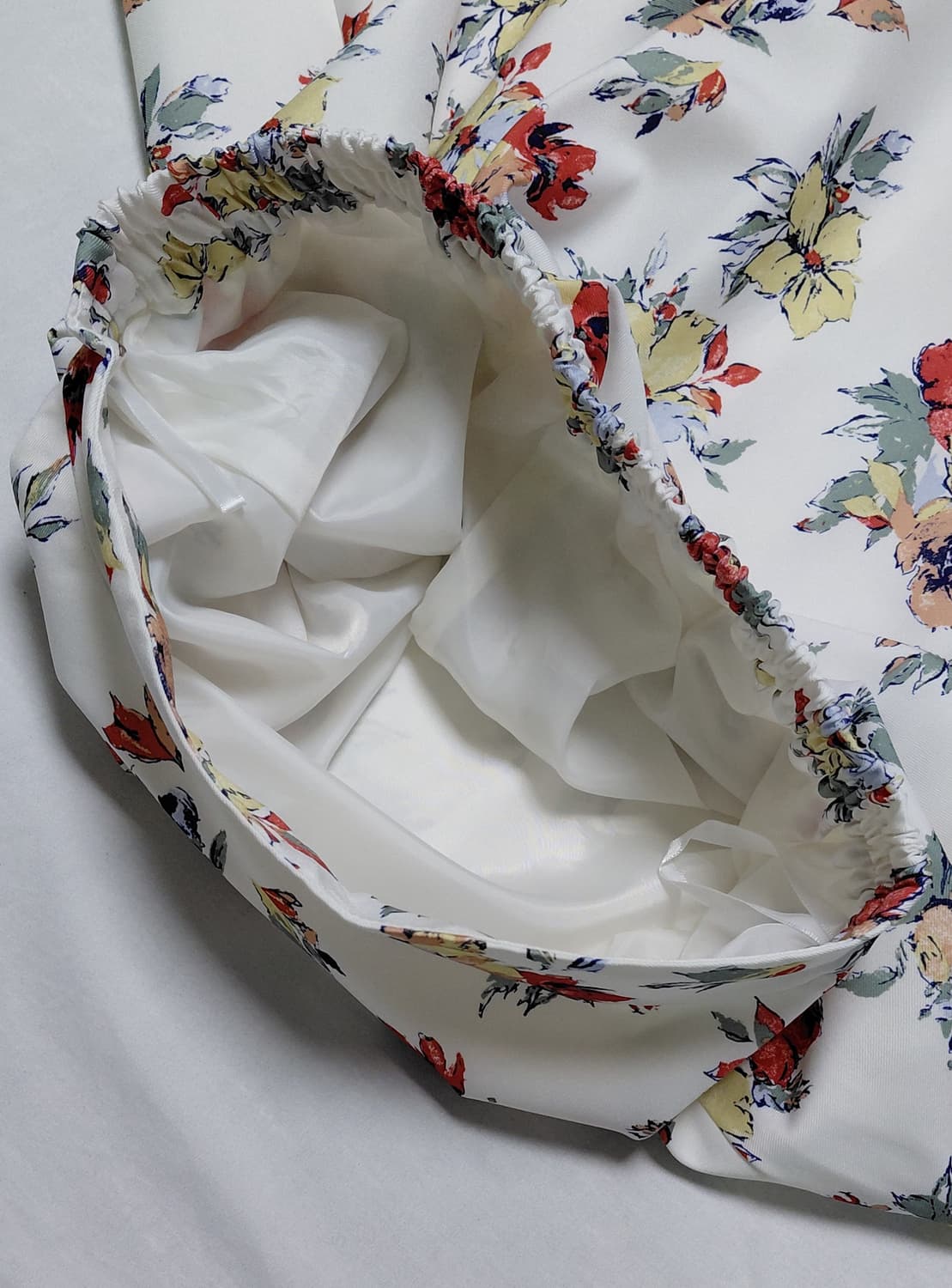 [로페피크닉] 화사한 수채화 플라워 밴딩 스커트 (Size 38) 상품이미지5
