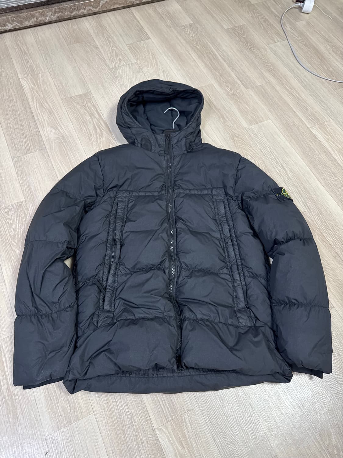 20FW XL 스톤아일랜드 크링클랩스 패딩 블랙 상품이미지1