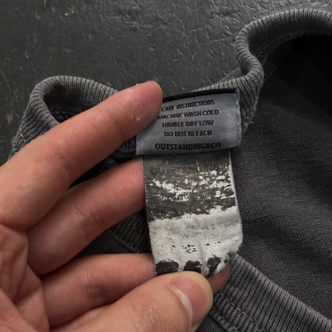 100 아웃스탠딩 반팔티 상품이미지4