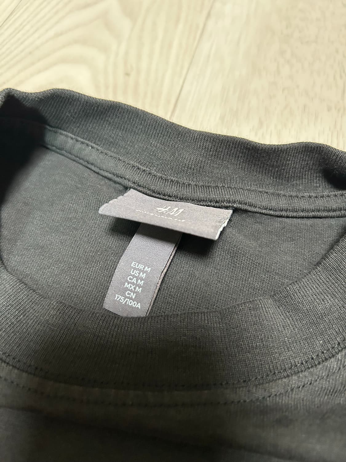 [M] H&M 아이언메이든 밴드티 상품이미지3