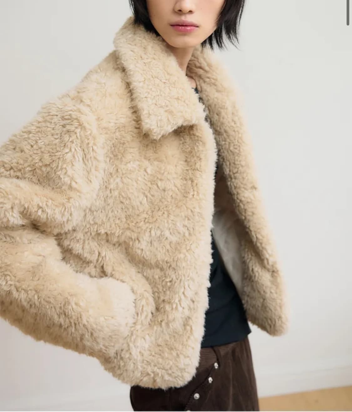 시스에이 컬리 퍼자켓 베이지 상품이미지3