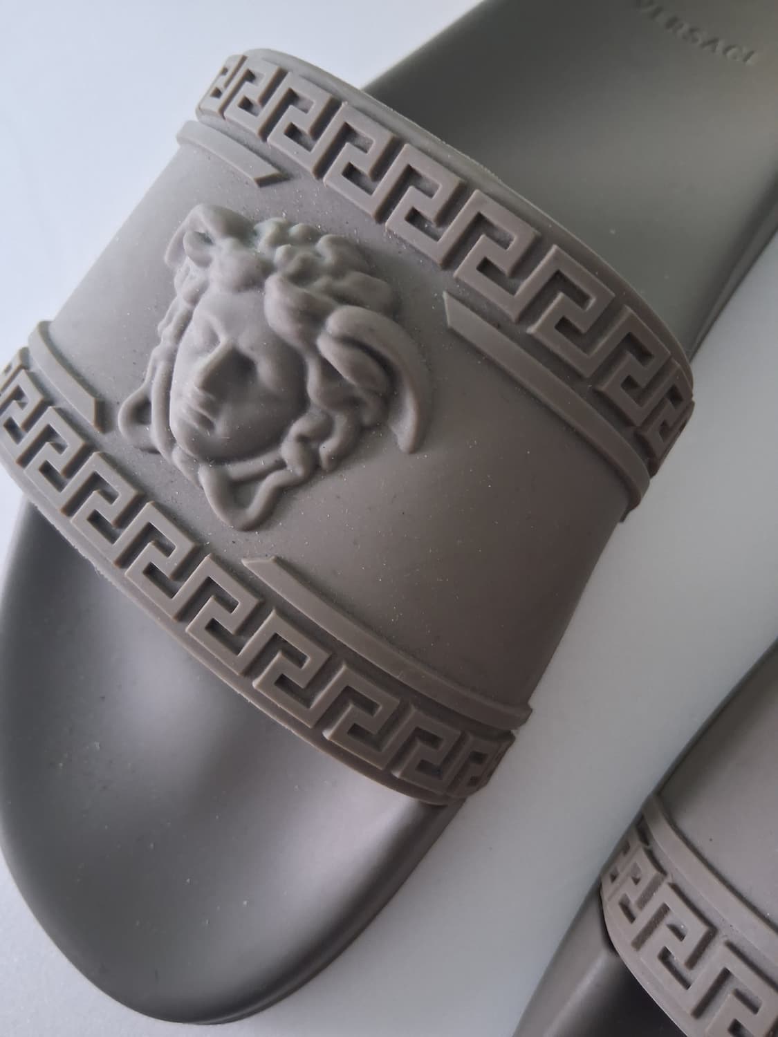 Versace 베르사체 팔라쪼 메두사 슬리퍼 박스풀셋 상품이미지4