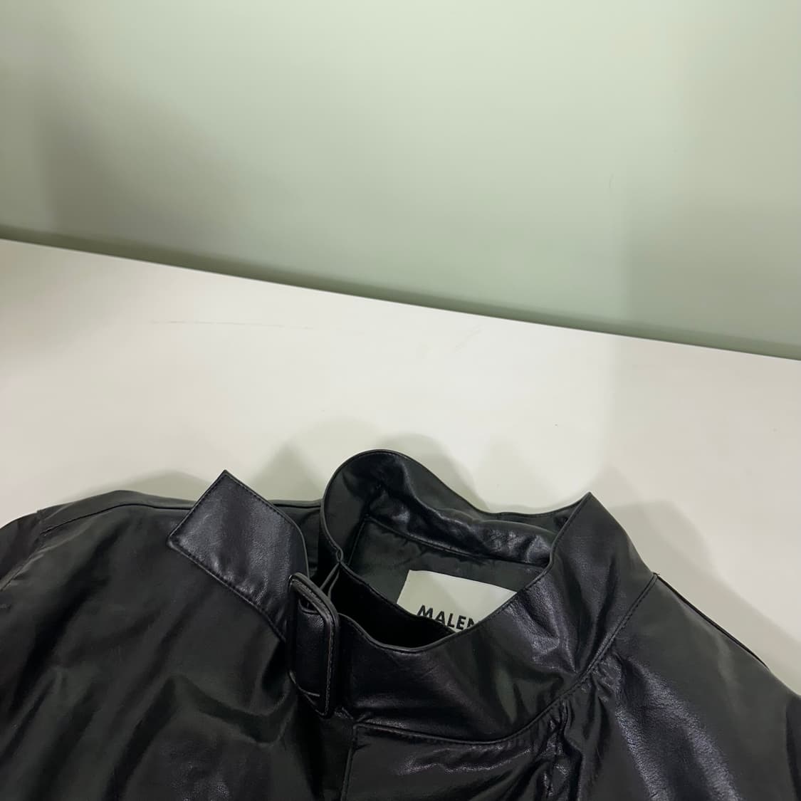 OS 말렌키 블랙 크롭오버핏 레더자켓 가죽자켓 상품이미지3