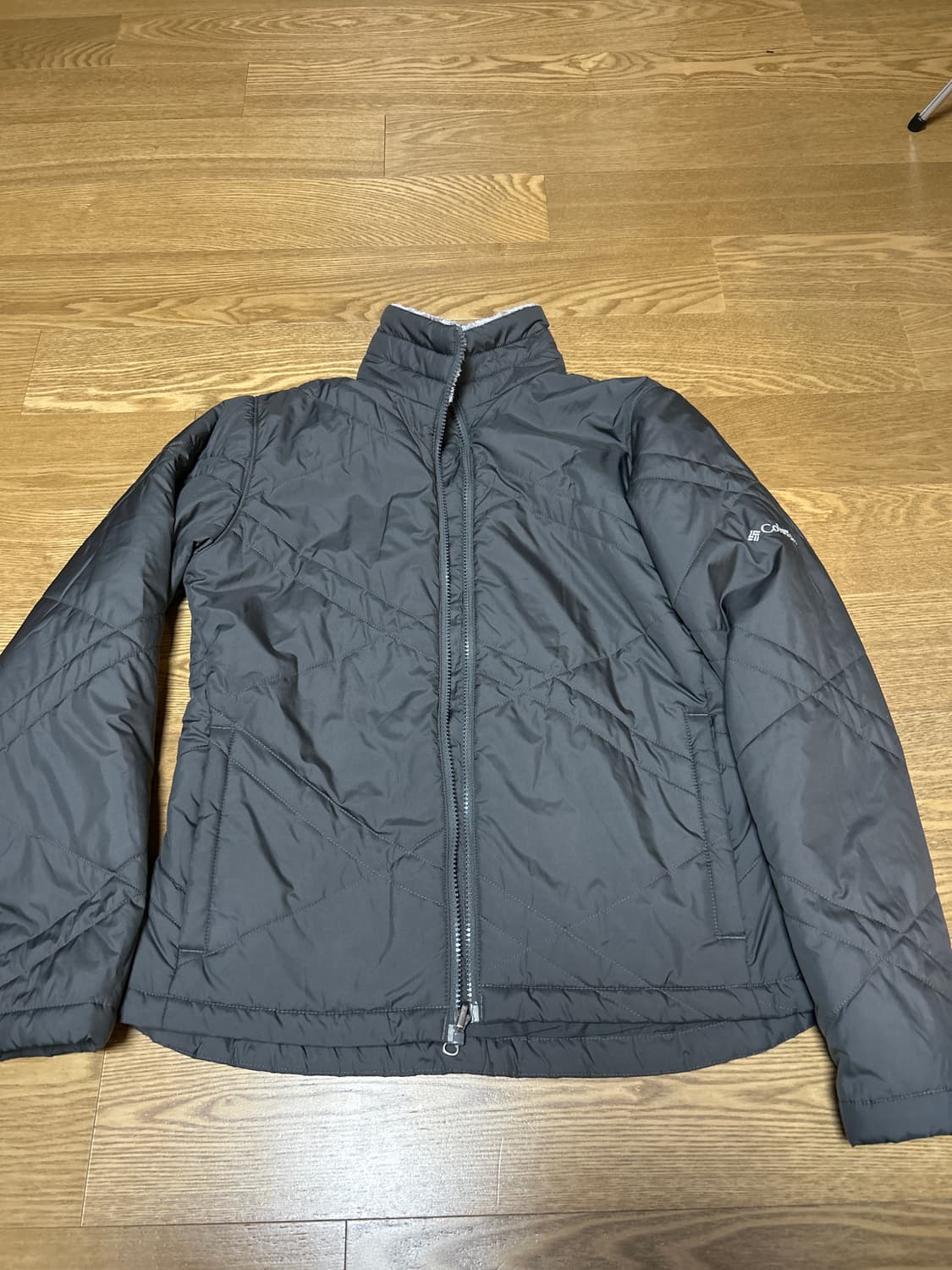 콜롬비아 경량패딩 상품이미지1