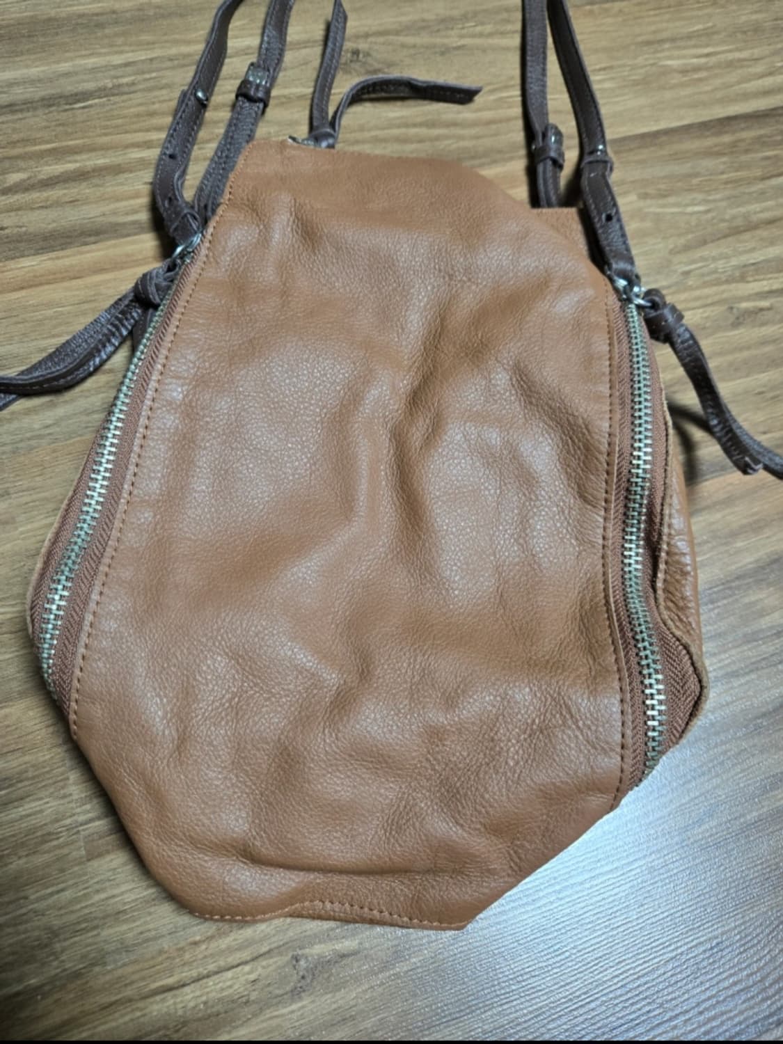 Thursday Island 가죽 해먹백 숄더백 [정품] 상품이미지1