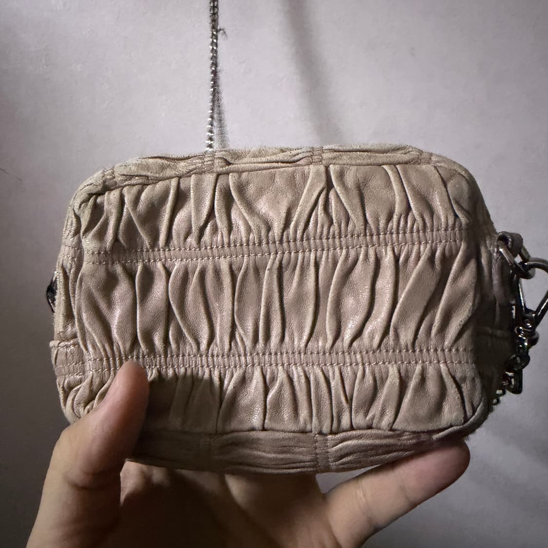 프라다 나파가죽 미니 크로스백 상품이미지4