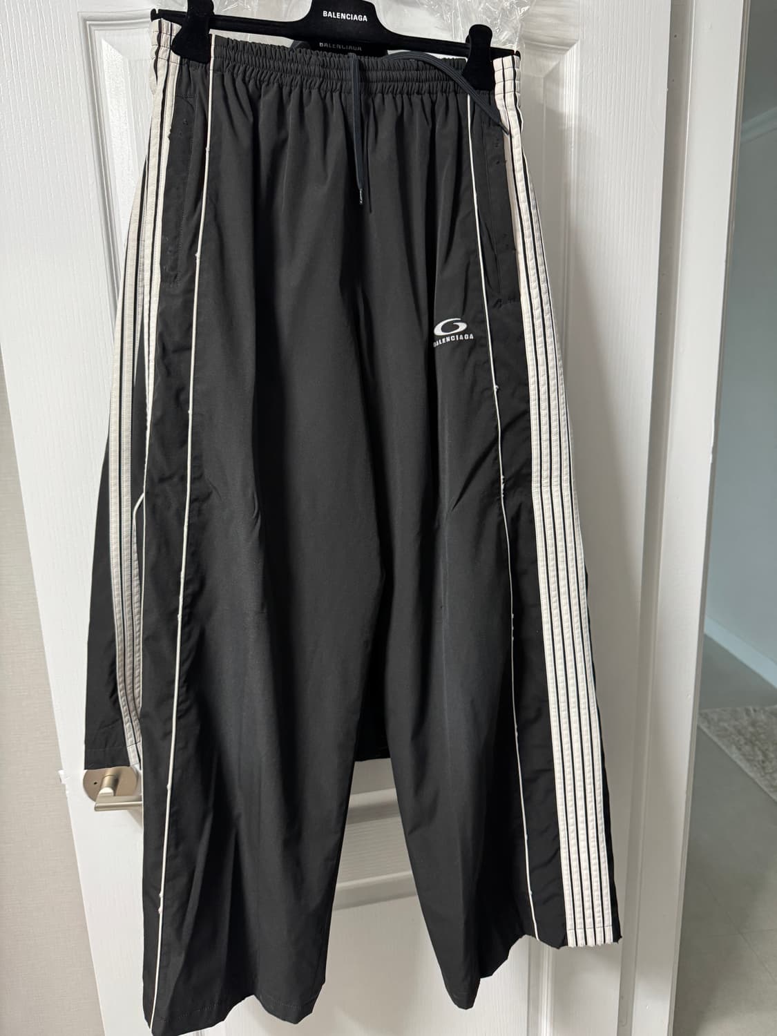 발렌시아가 스포츠웨어 바람막이 자켓 상품이미지2