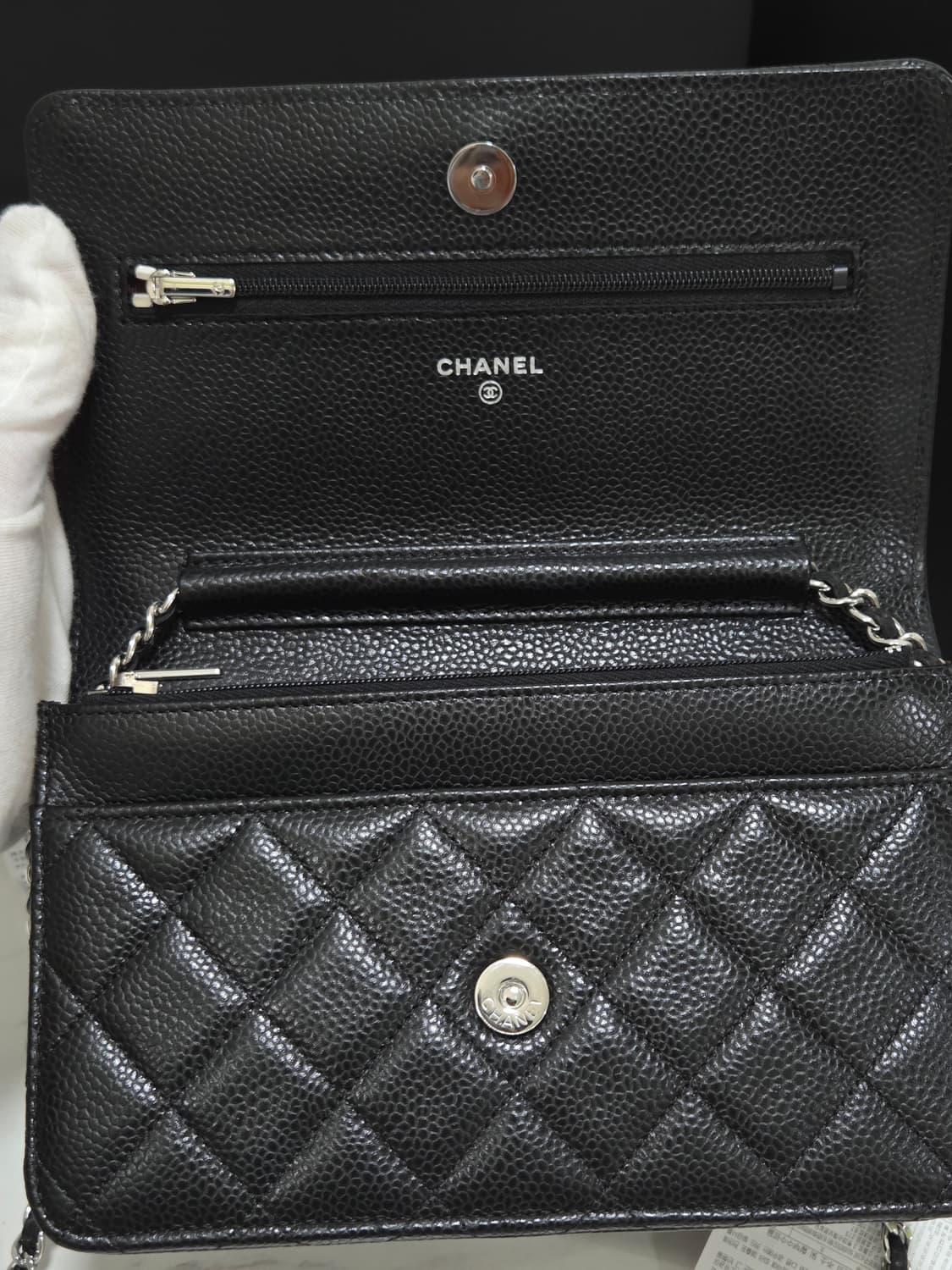 [새상품급] 샤넬 클래식 캐비어 WOC 은장 Black 상품이미지7
