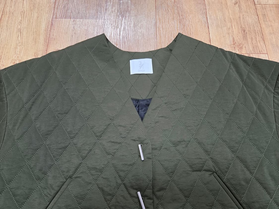 에콘(EKON) 마카롱 퀼팅 크롭자켓 프리사이즈 새상품 상품이미지5