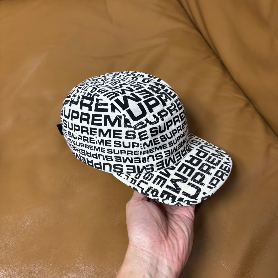 Supreme 슈프림 자카드 로고 화이트 캠프캡 모자 (White) 상품이미지3