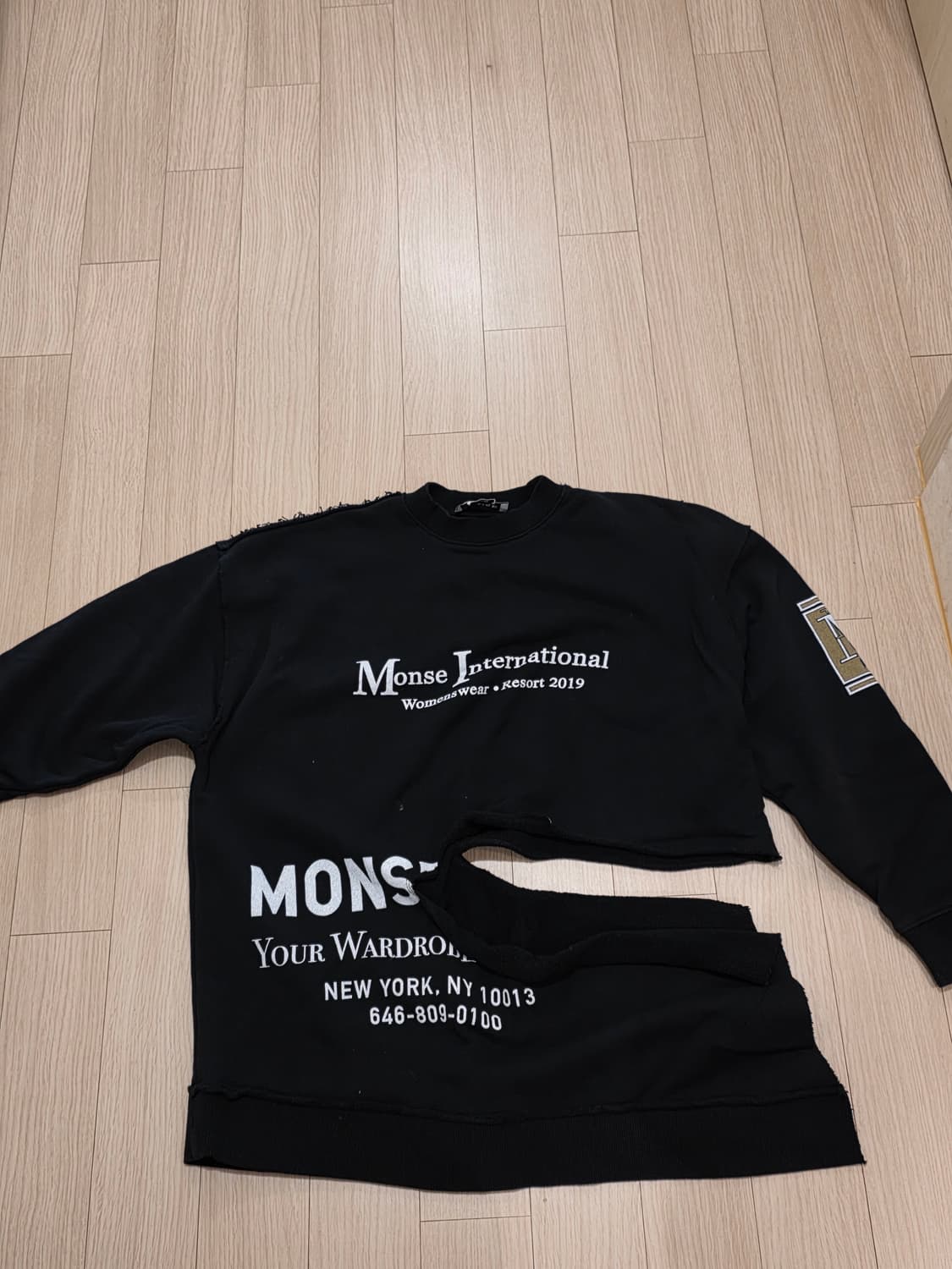 몬세 인터네셔널 데미지 롱슬리브 상품이미지1