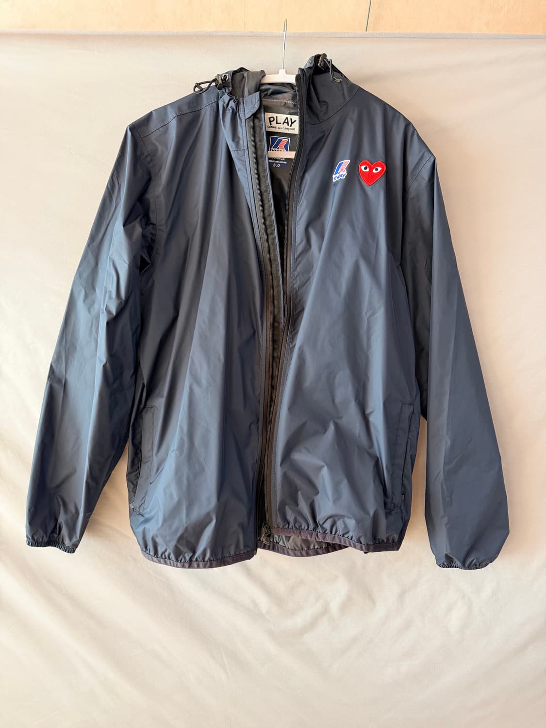플레이 꼼데가르송 X 까웨 풀 집 자켓 네이비 XL 상품이미지1