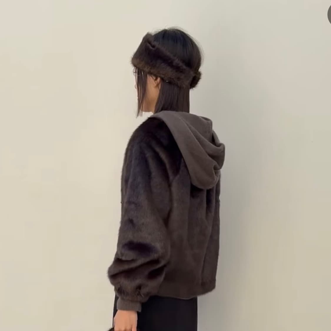 아모멘토 퍼 헤어밴드 브라운 상품이미지2