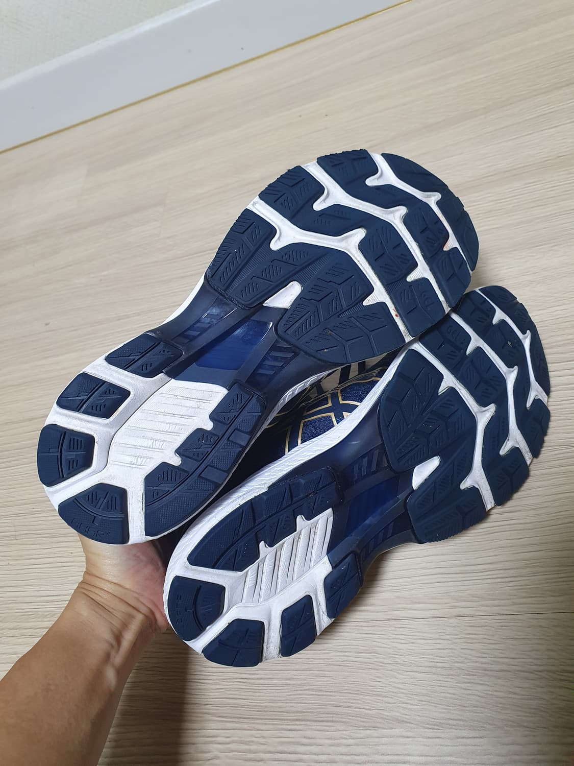 아식스 젤 카야노 27 운동화 270 상품이미지8