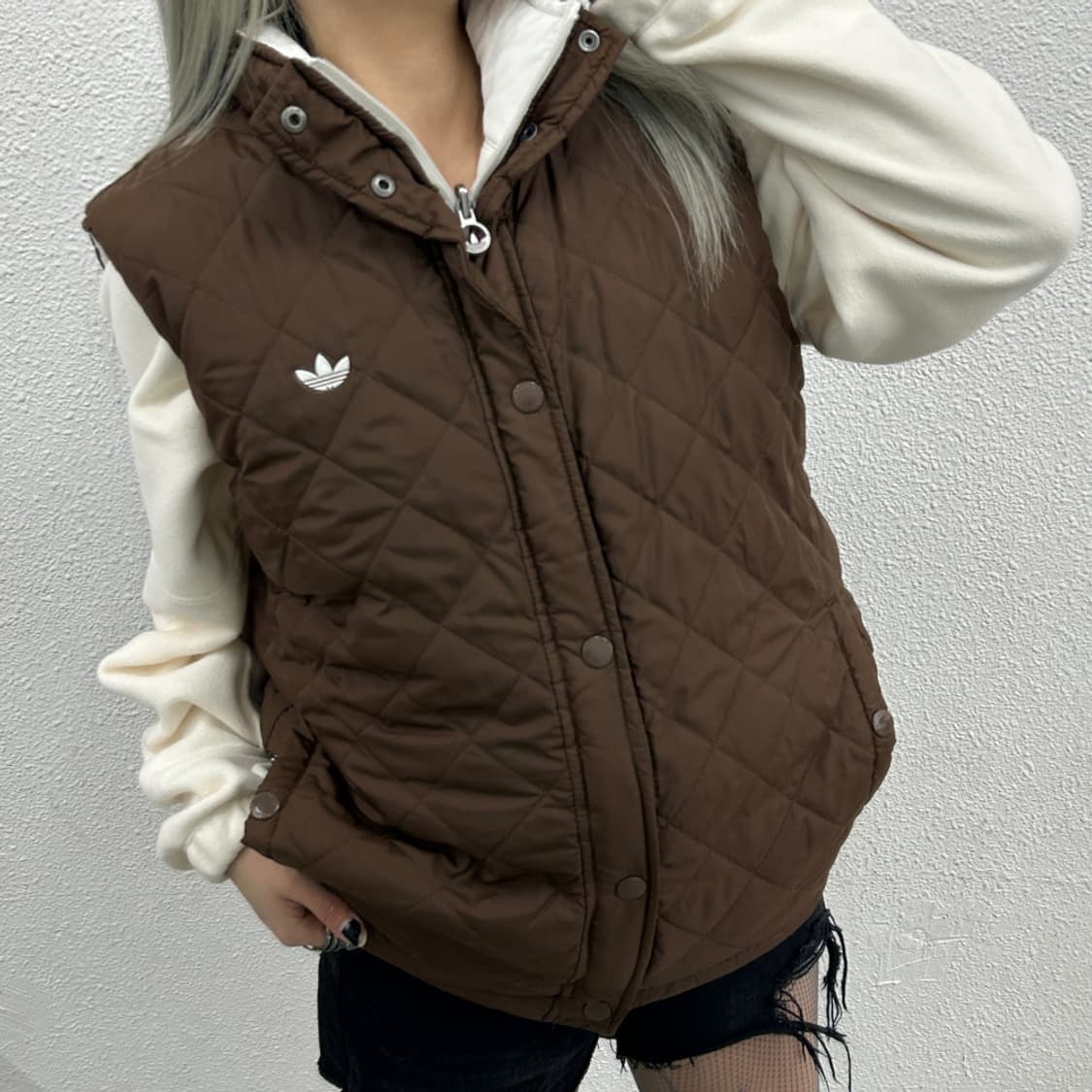 아디다스 브라운 배색 리버시블 조끼패딩 110 상품이미지3