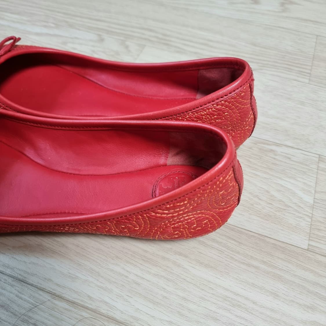 토리버치 퀼팅 레더 가죽 슈즈 단화 플랫 (240mm/7M) 상태굿 상품이미지8