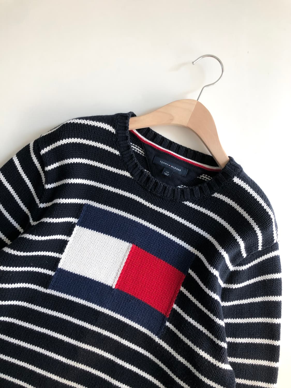 TOMMY HILFIGER 타미힐피거 빅로고 블랙 스프라이프 니트 상품이미지5