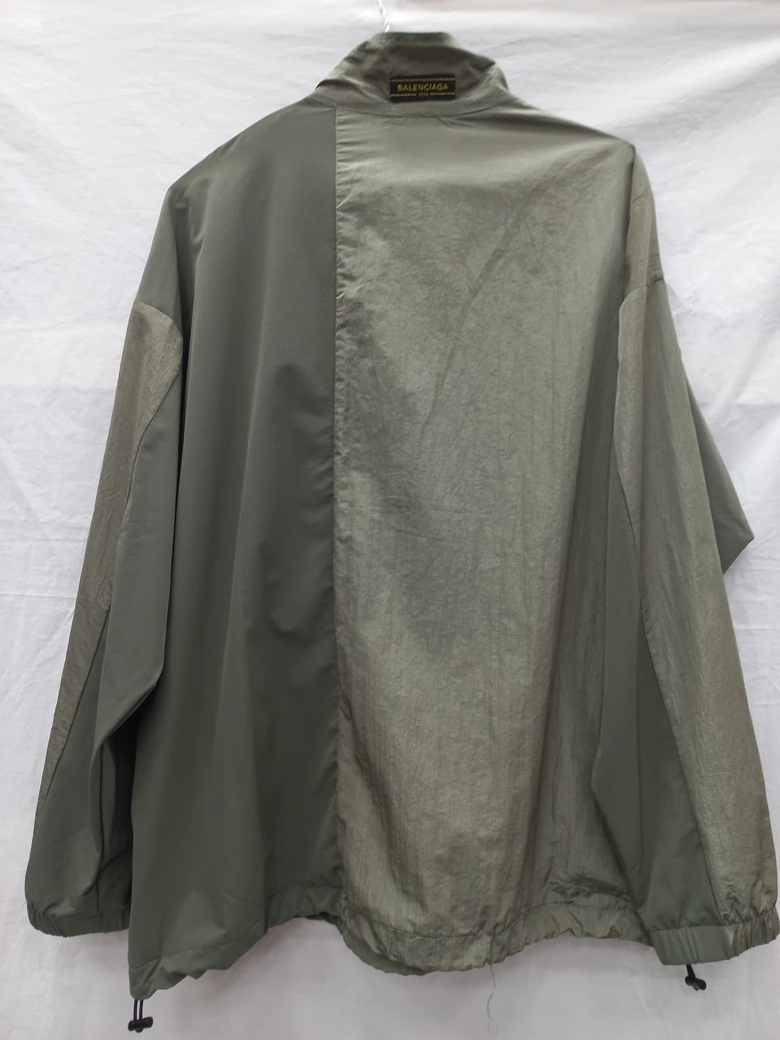 발렌시아가 반집업 올리브 그린 사이즈 남110 상품이미지6