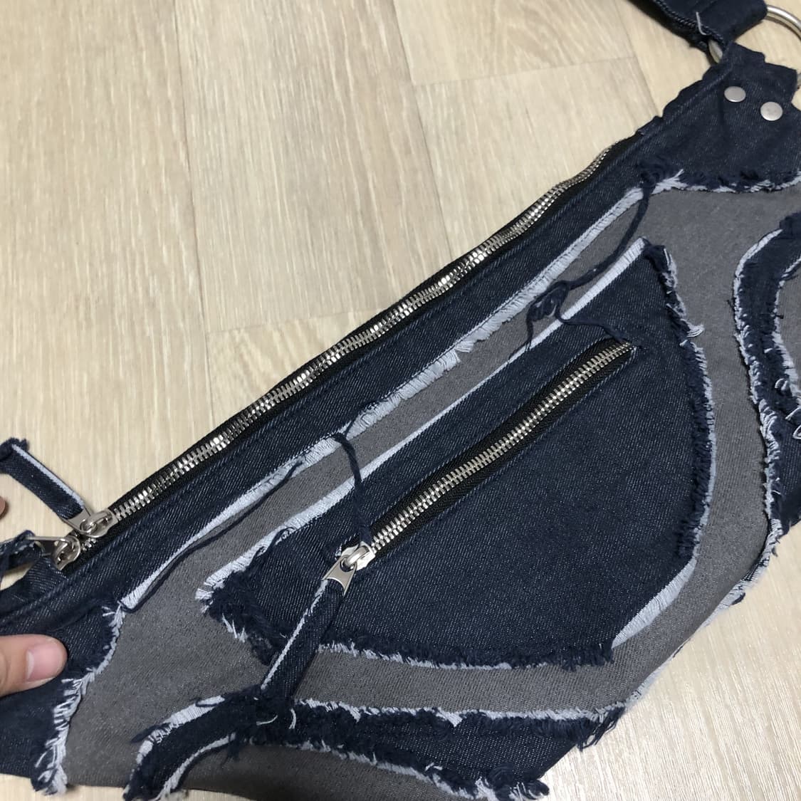 (OS) 비슬로우 퍼플 BESLOW PURPLE 커브드 라인 바디백 상품이미지4