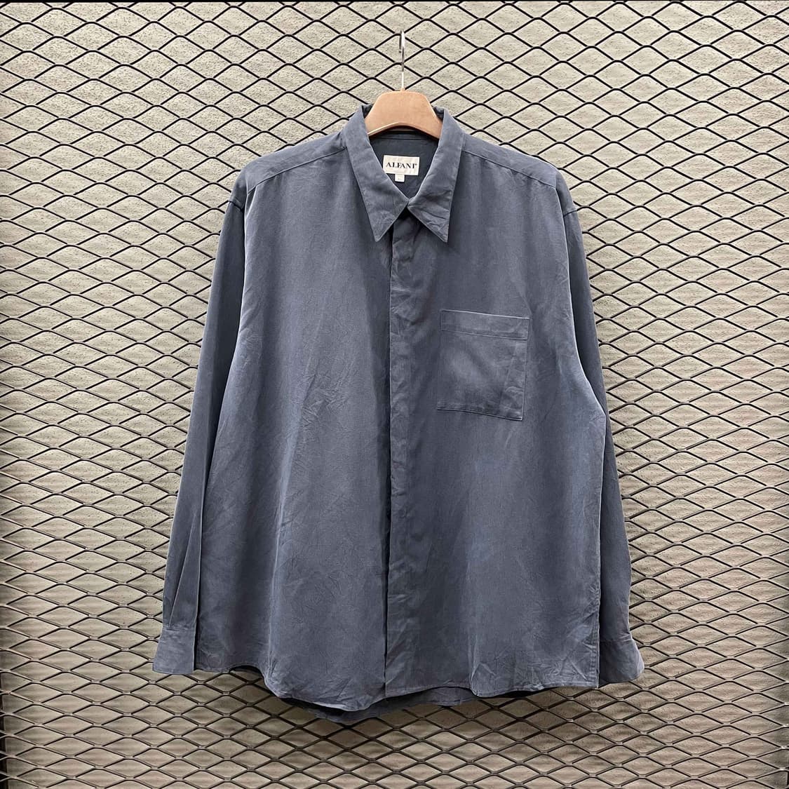 KR VINTAGE 스웨이드 셔츠 원포켓 히든버튼 디테일 블루 상품이미지2