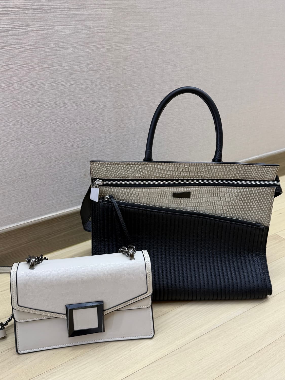 루즈앤라운지  소가죽 가방 상품이미지4