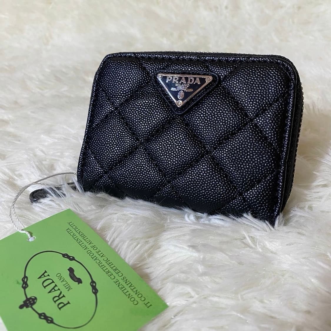 프라다뷰티 캐비어 카드지갑 동전지갑 상품이미지1