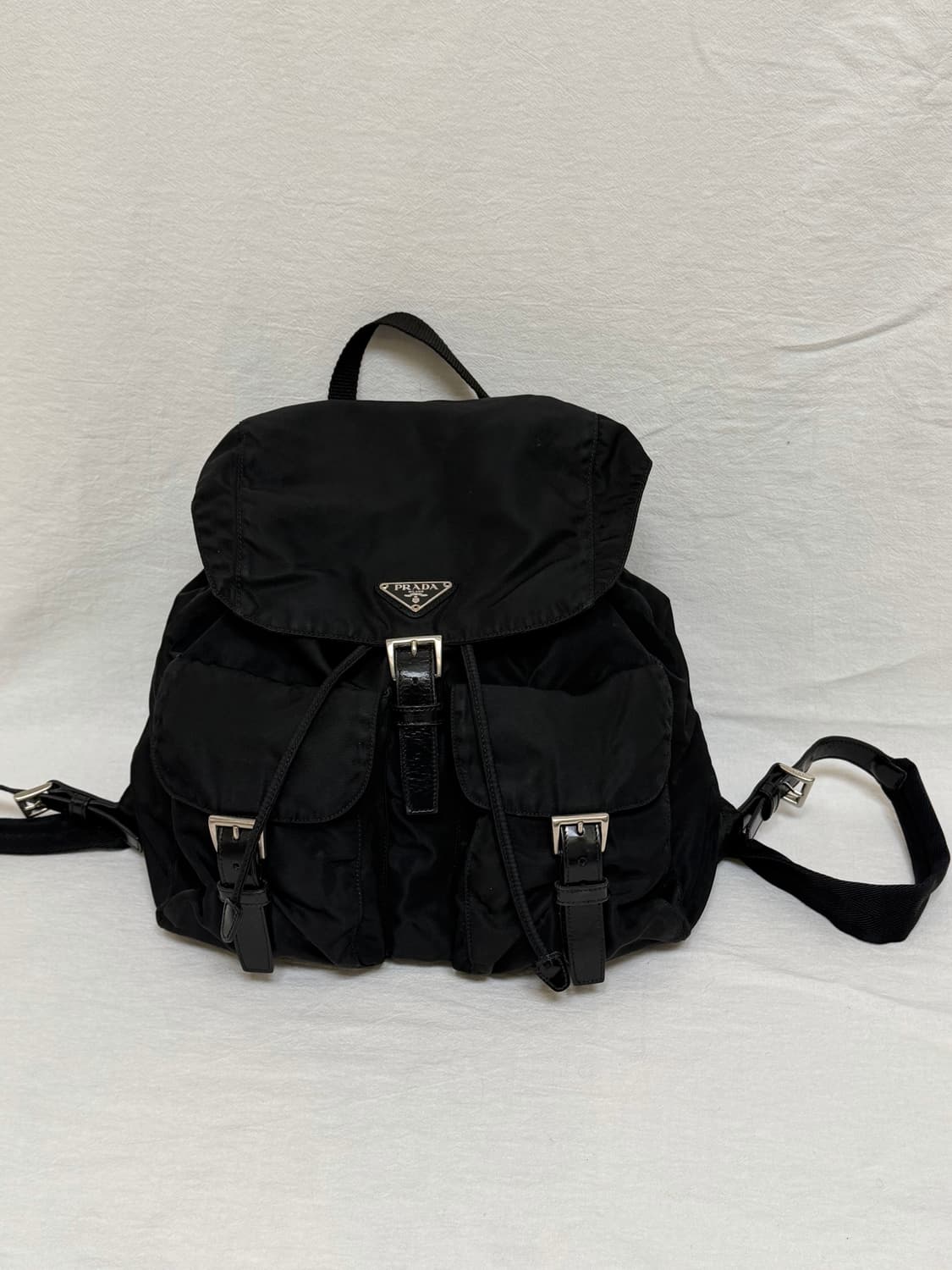 정품 프라다 포코노 나일론 미디움 백팩 블랙 상품이미지1