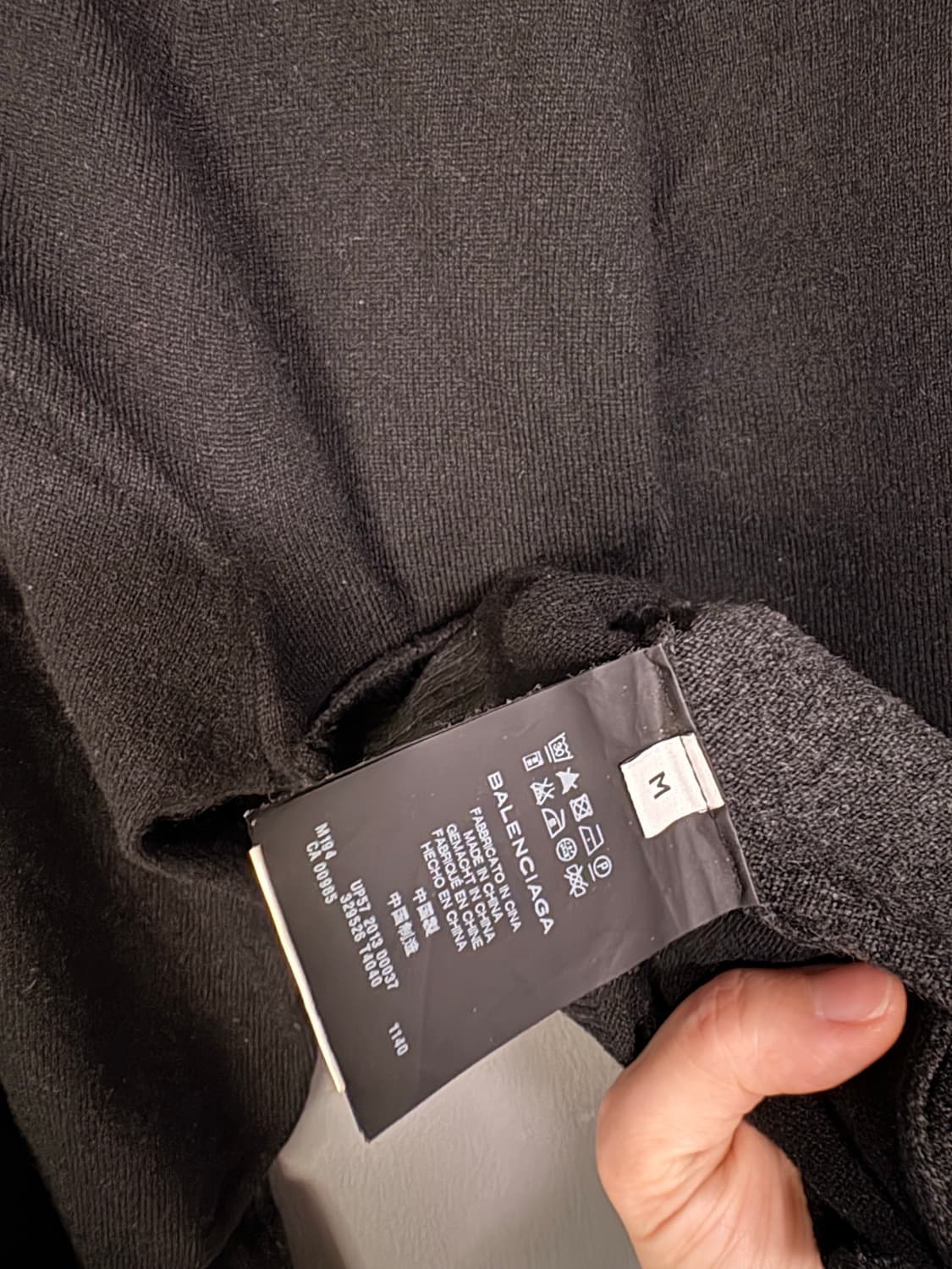 발렌시아가 그레이/블랙 니트  상품이미지5