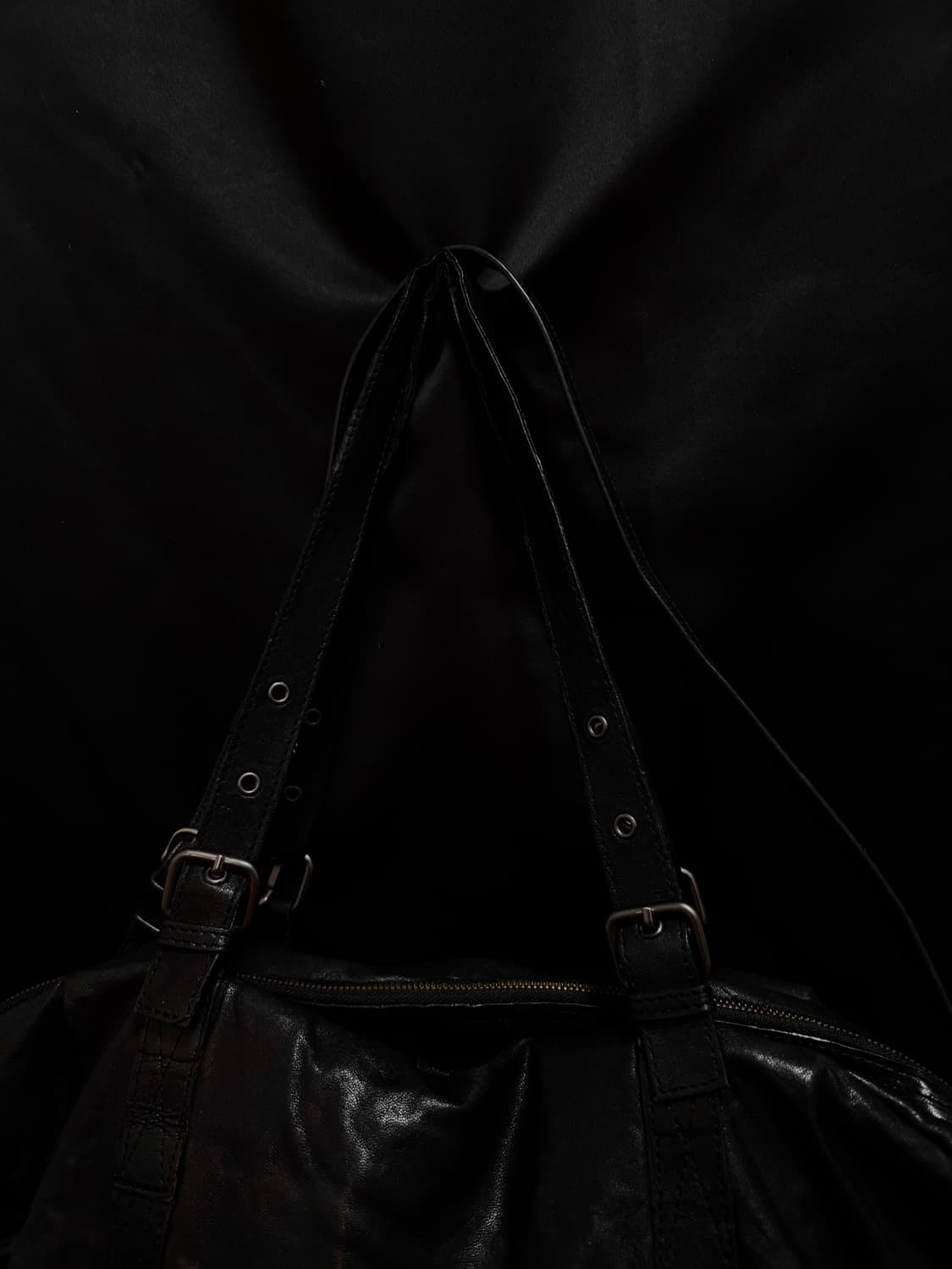 “Unknown” Y2K Black Leather Bag 상품이미지6