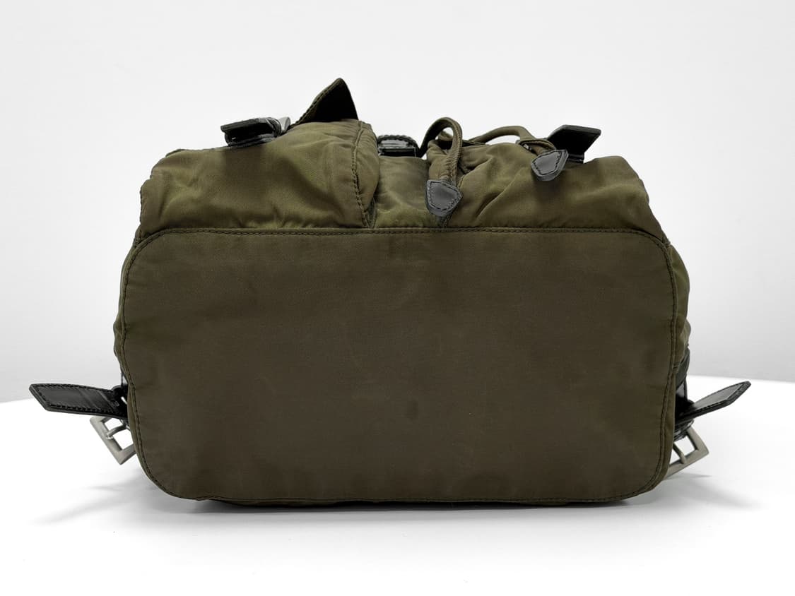 프라다 나일론 투포켓 백팩 카키 상품이미지6