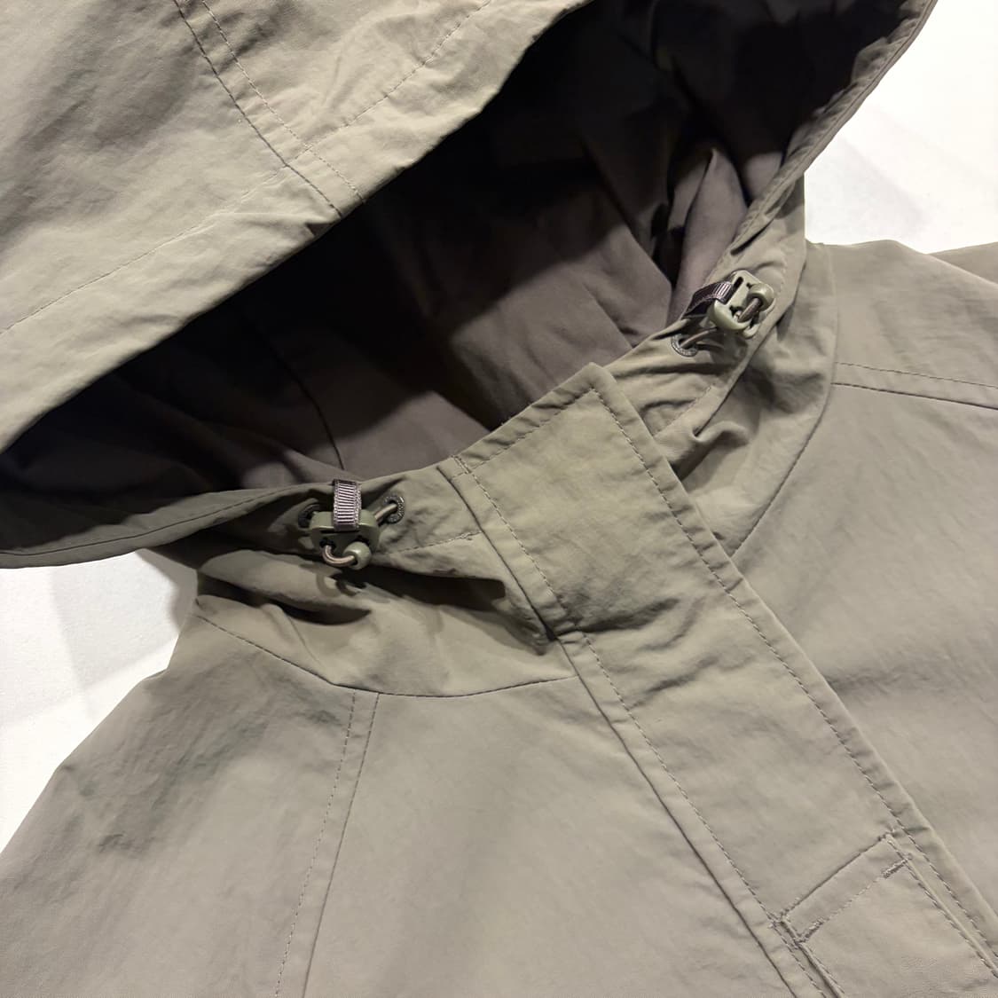 [85] 스노우피크 포켓 후드 바람막이 자켓 카키 D209 상품이미지5