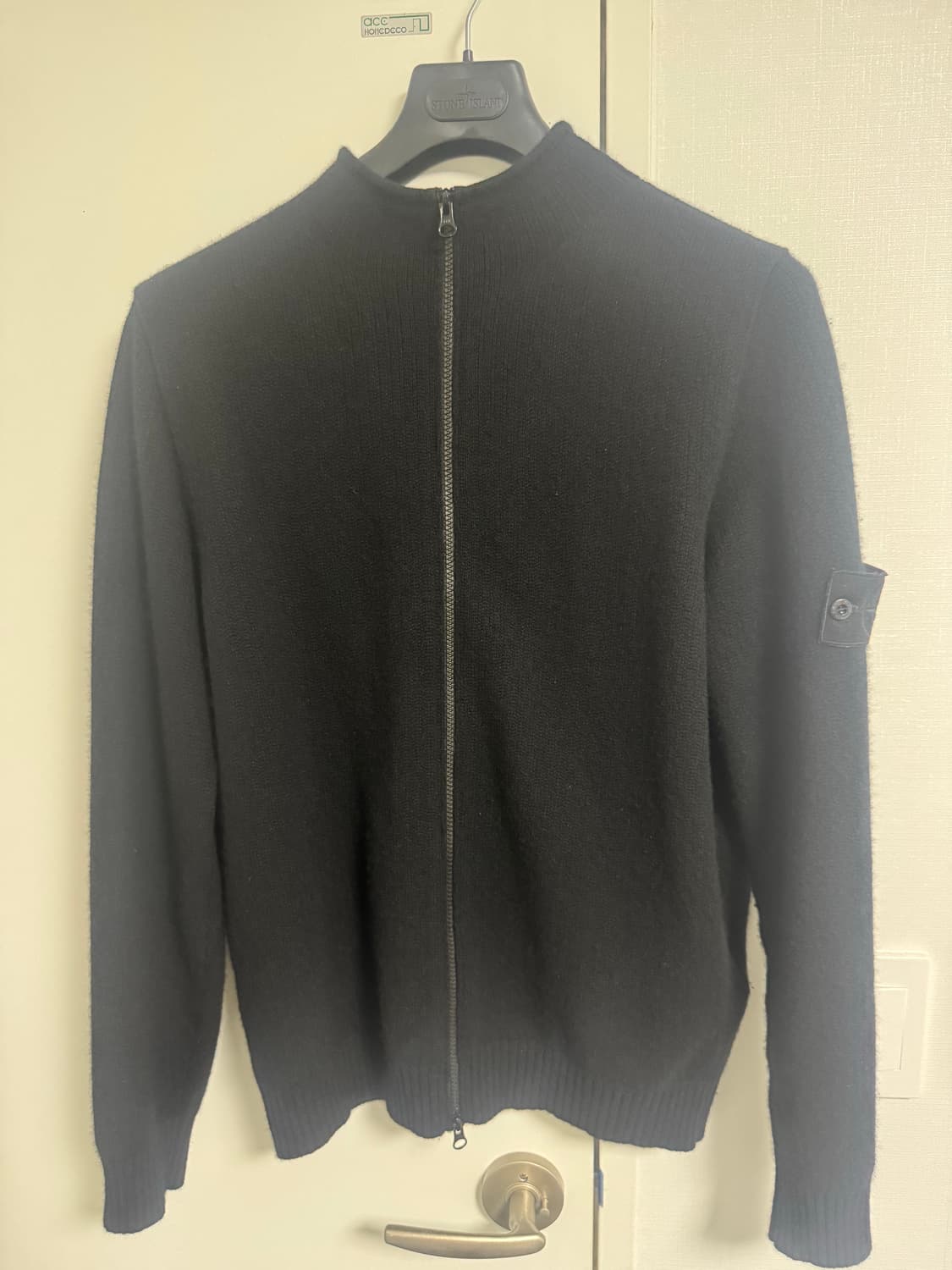 스톤아일랜드 고스트피스 니트집업 판매 상품이미지1