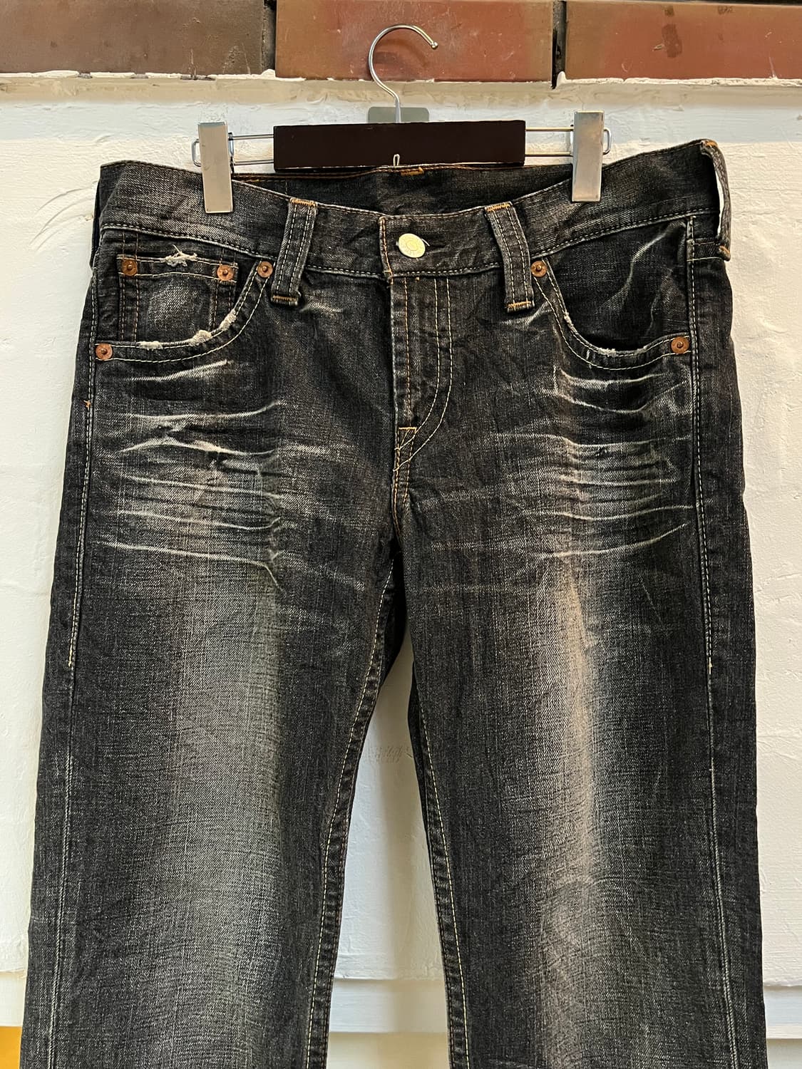 Levis 502 클래식 워싱 블랙 데님 진 34x32 상품이미지2