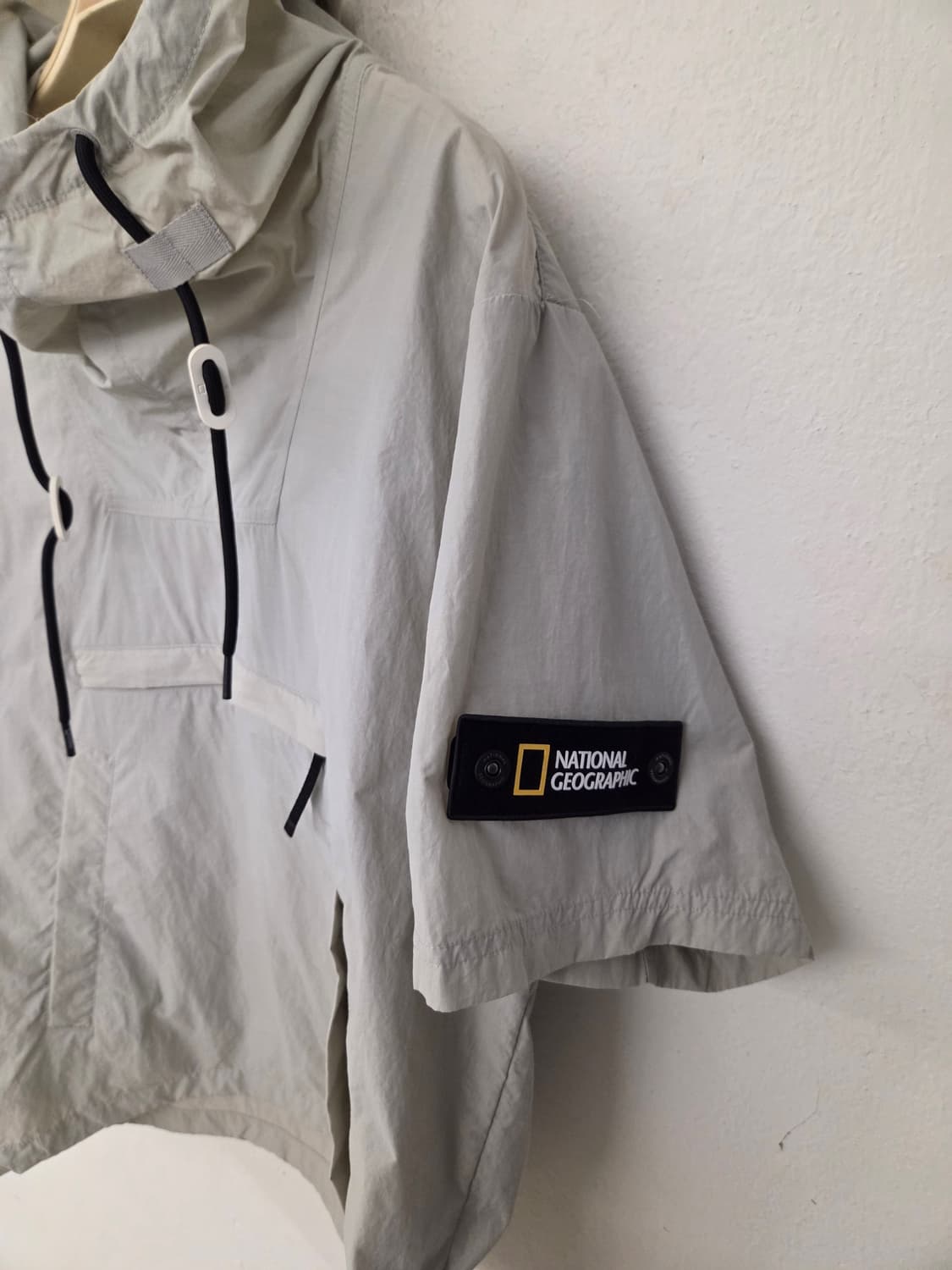 내셔널지오그래픽 바람막이 M 상품이미지2