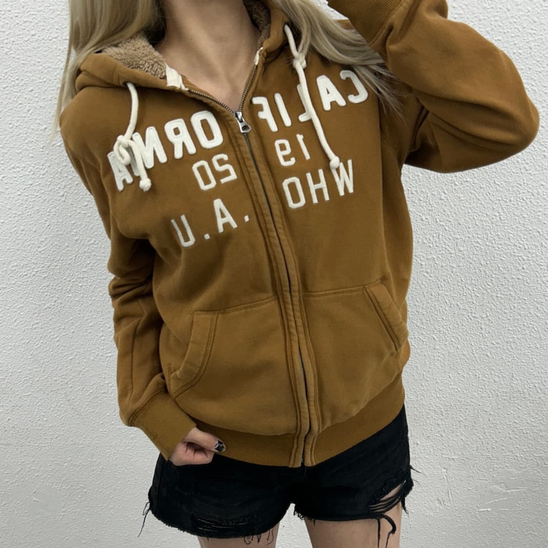 후아유 센터로고 캬라멜맛 양털 후드집업 M 상품이미지1