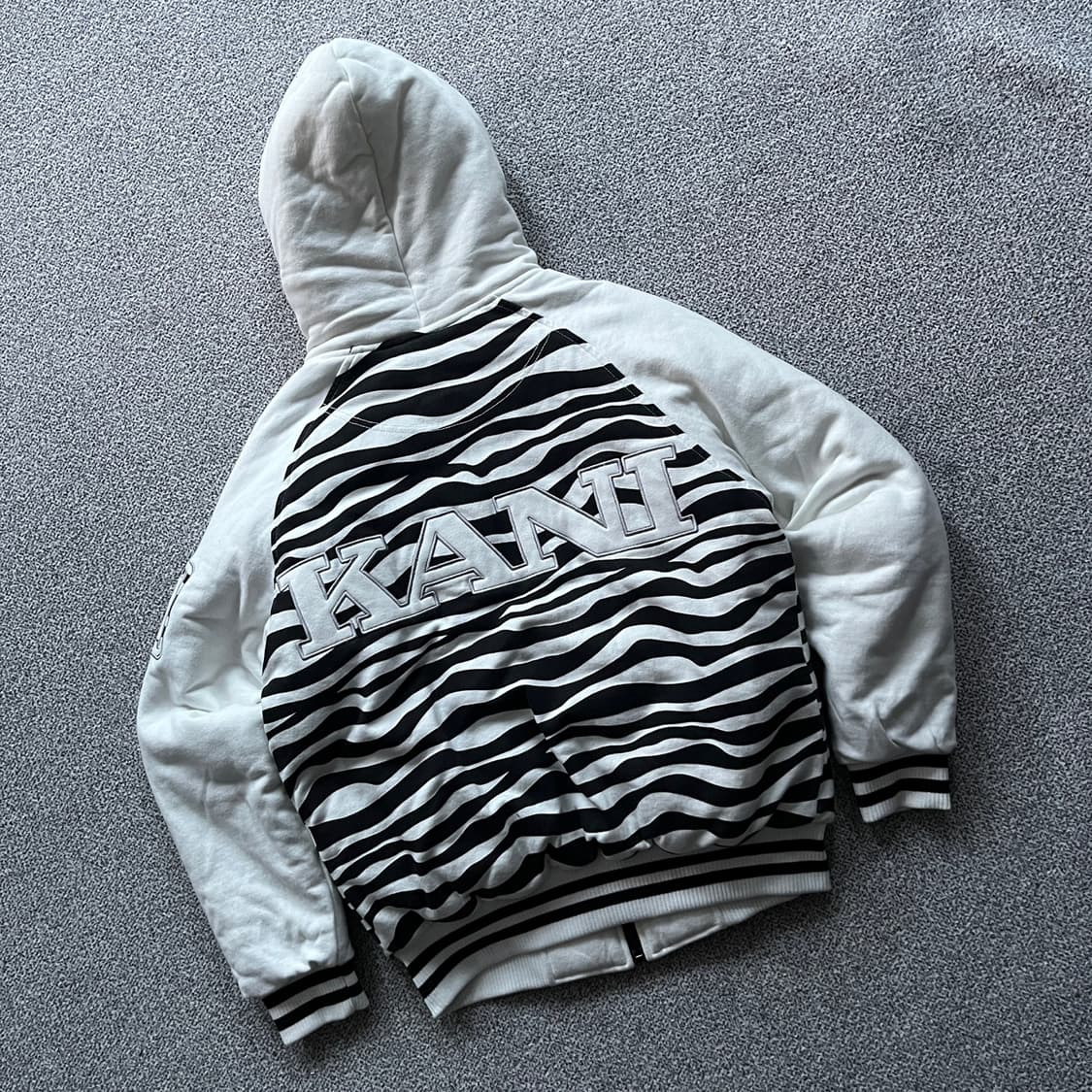 칼카니 지브라패턴 후드집업 상품이미지4