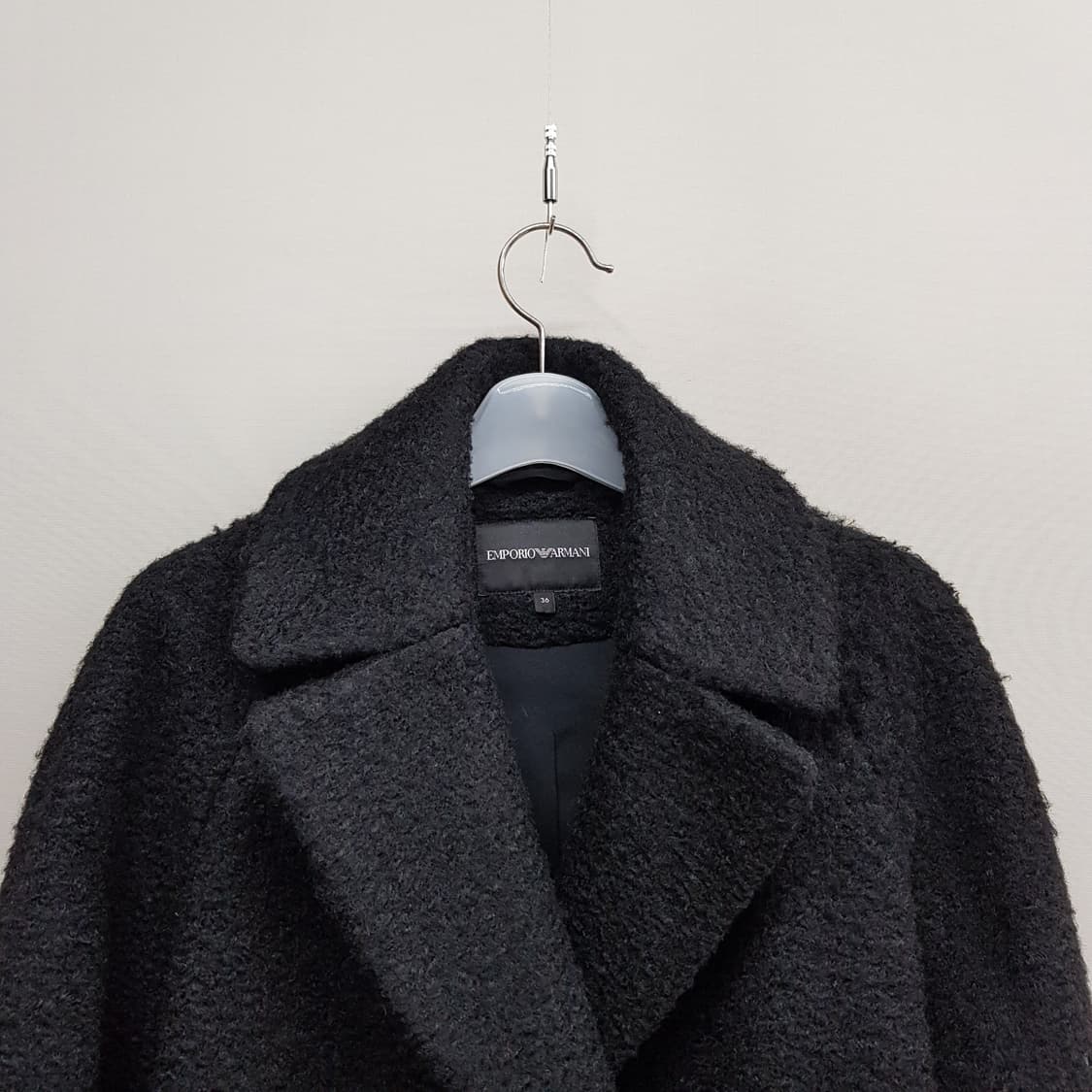 엠포리오 아르마니  블랙 부클 롱코트 36사이즈 상품이미지2