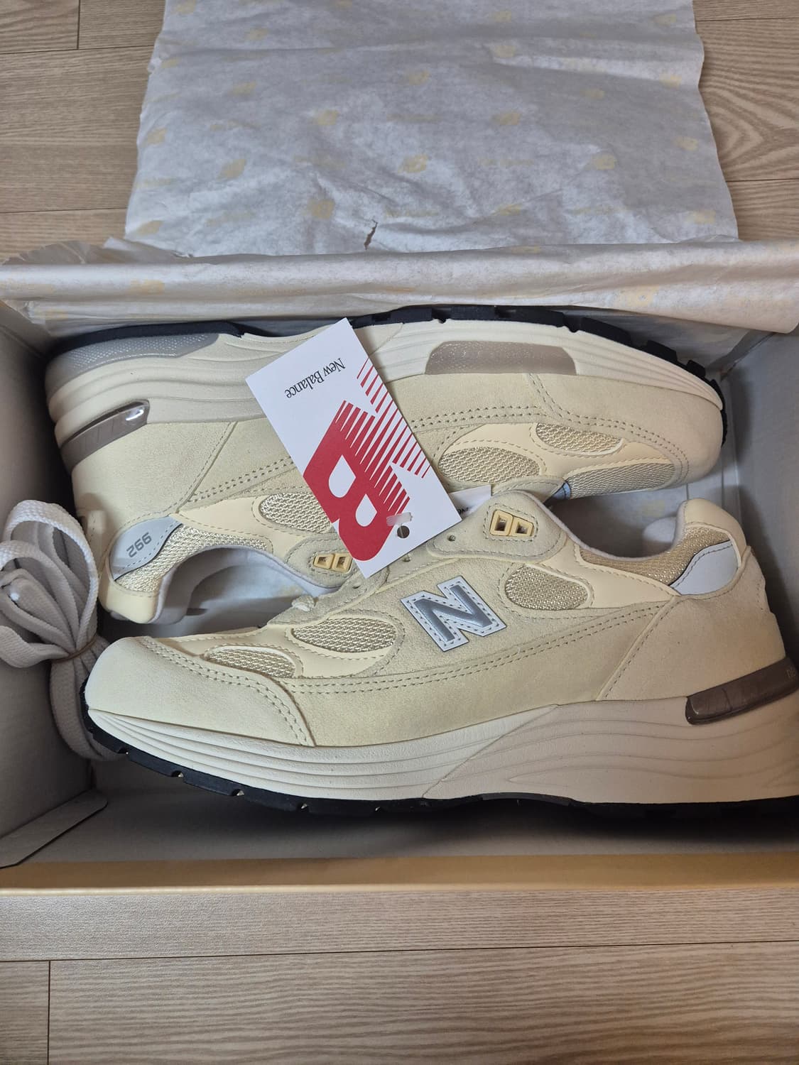 뉴발란스 U992MC 크림 265새상품 상품이미지2